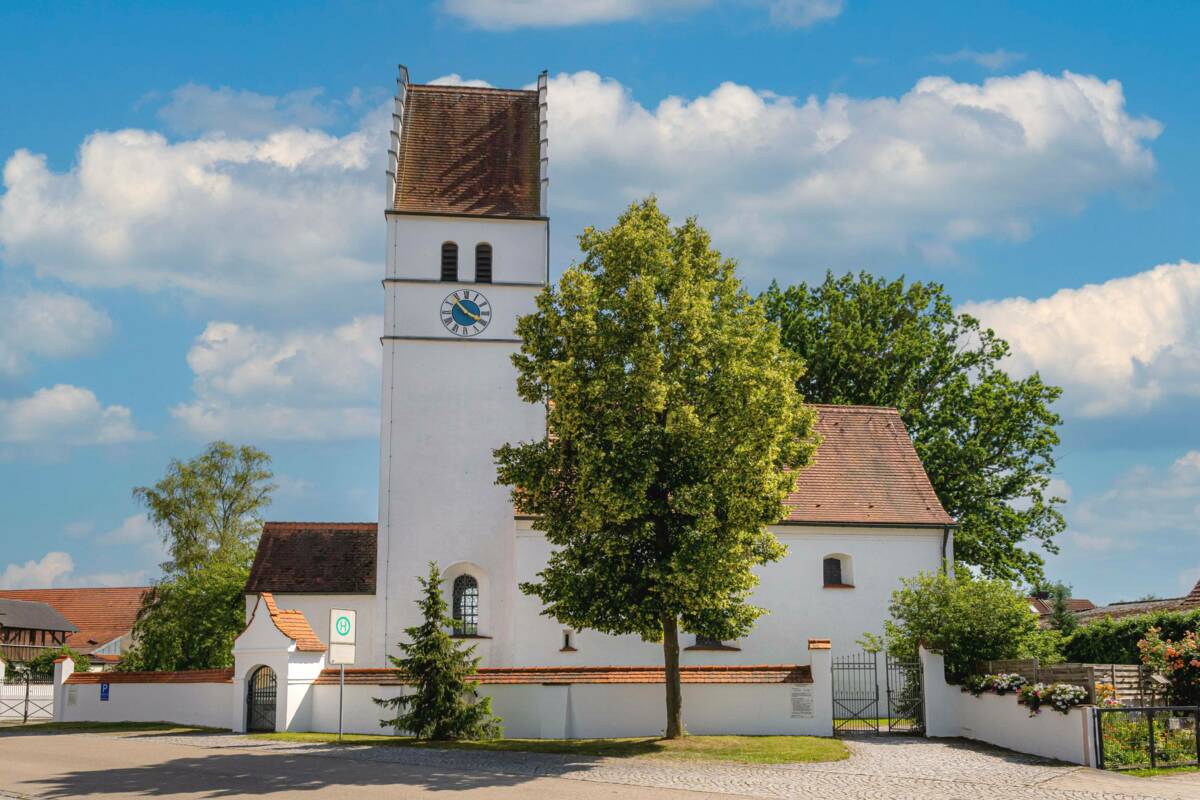 Niederstimm Kirche Bild 1